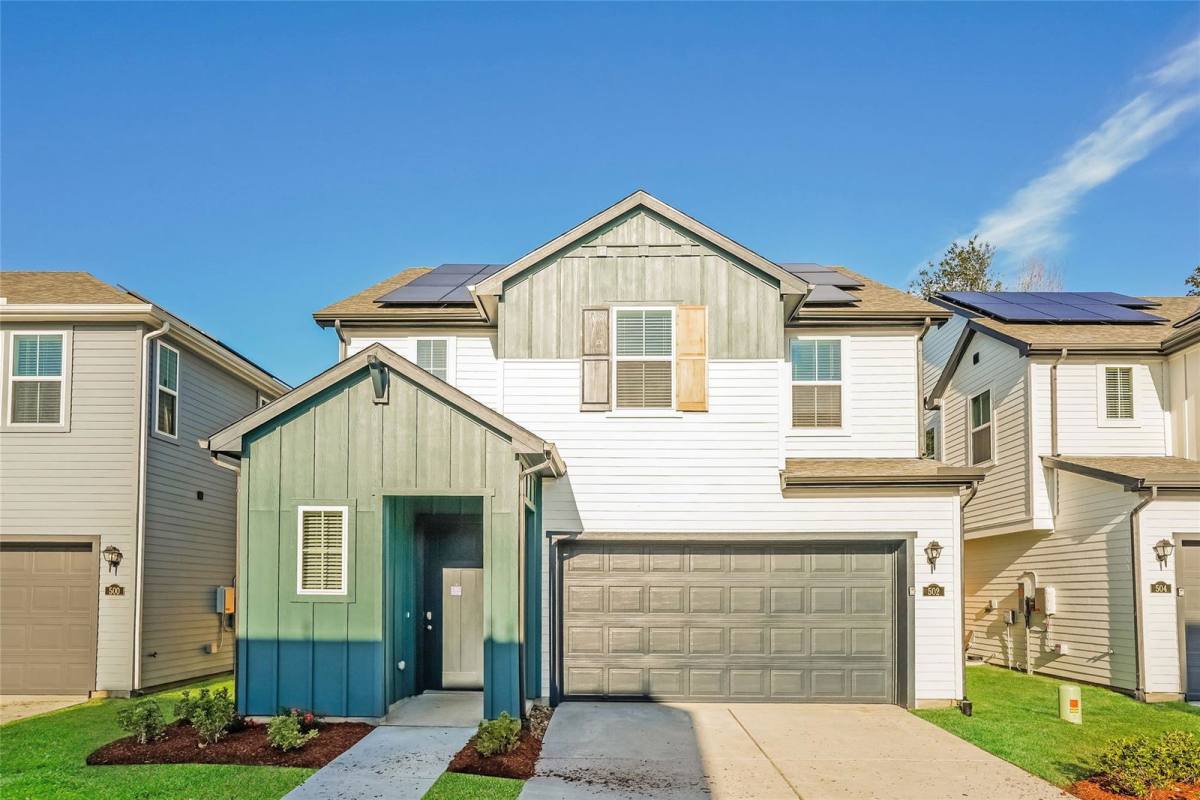 House for rent at 9835 Willow Creek Commerce Dr #502, Tomball, TX 77375