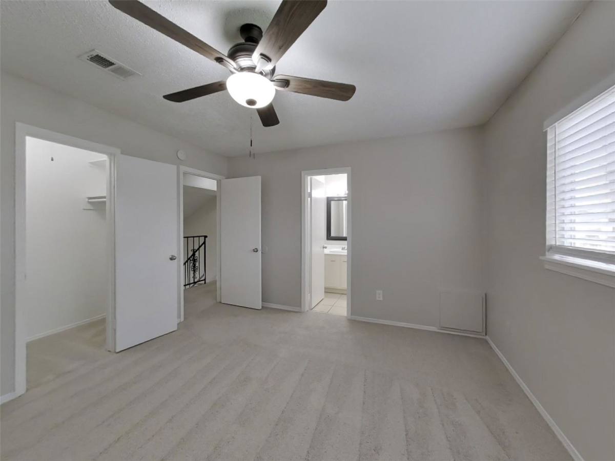 House for rent at 20143 Dawn Mist Dr, Humble, TX 77346