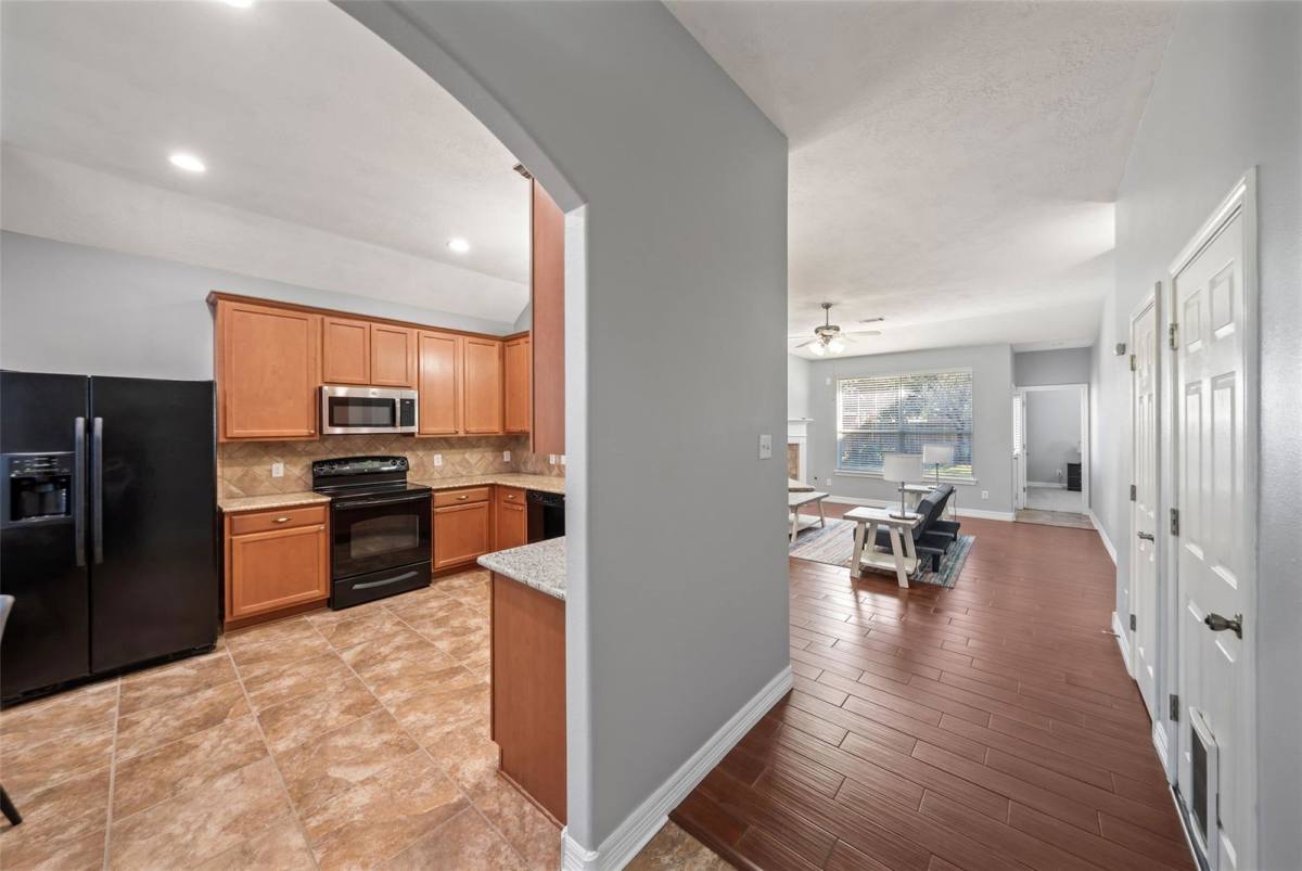 House for rent at 8815 Rollick Dr, Tomball, TX 77375