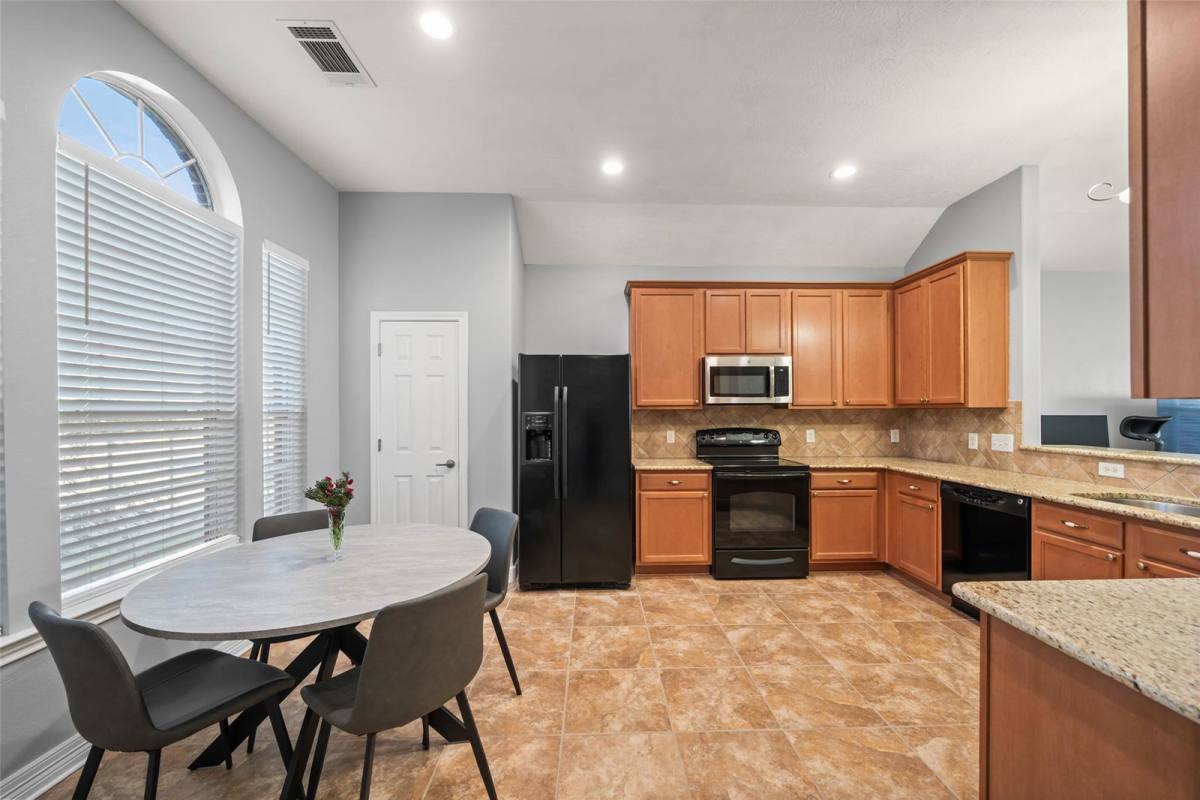 House for rent at 8815 Rollick Dr, Tomball, TX 77375