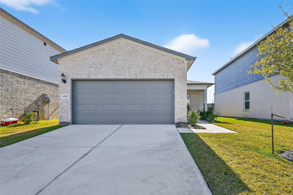 House for rent at 8327 Bristlecone Pine Way, Magnolia, TX 77354