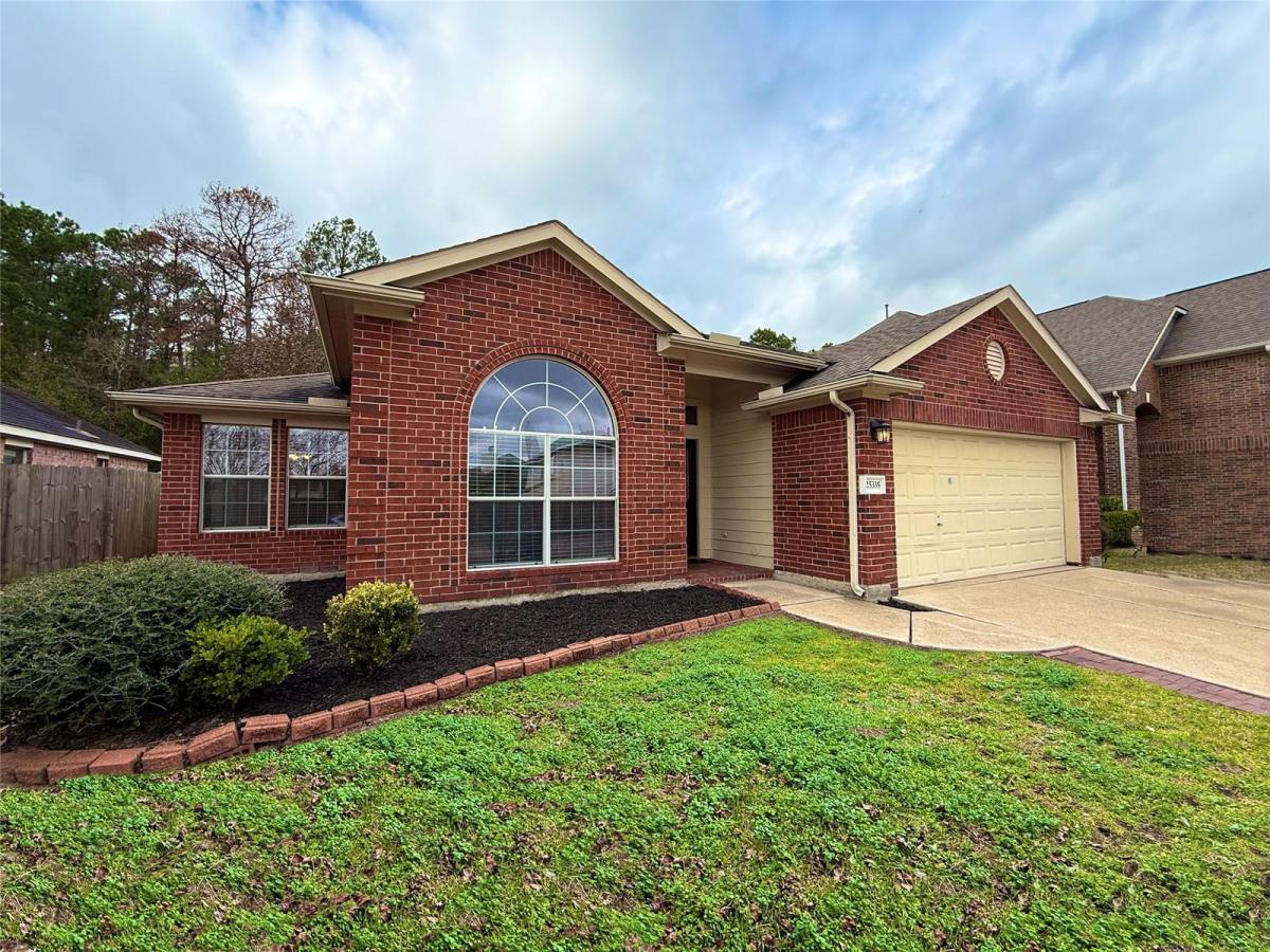 House for rent at 25335 Rayford Crest Dr, Spring, TX 77386