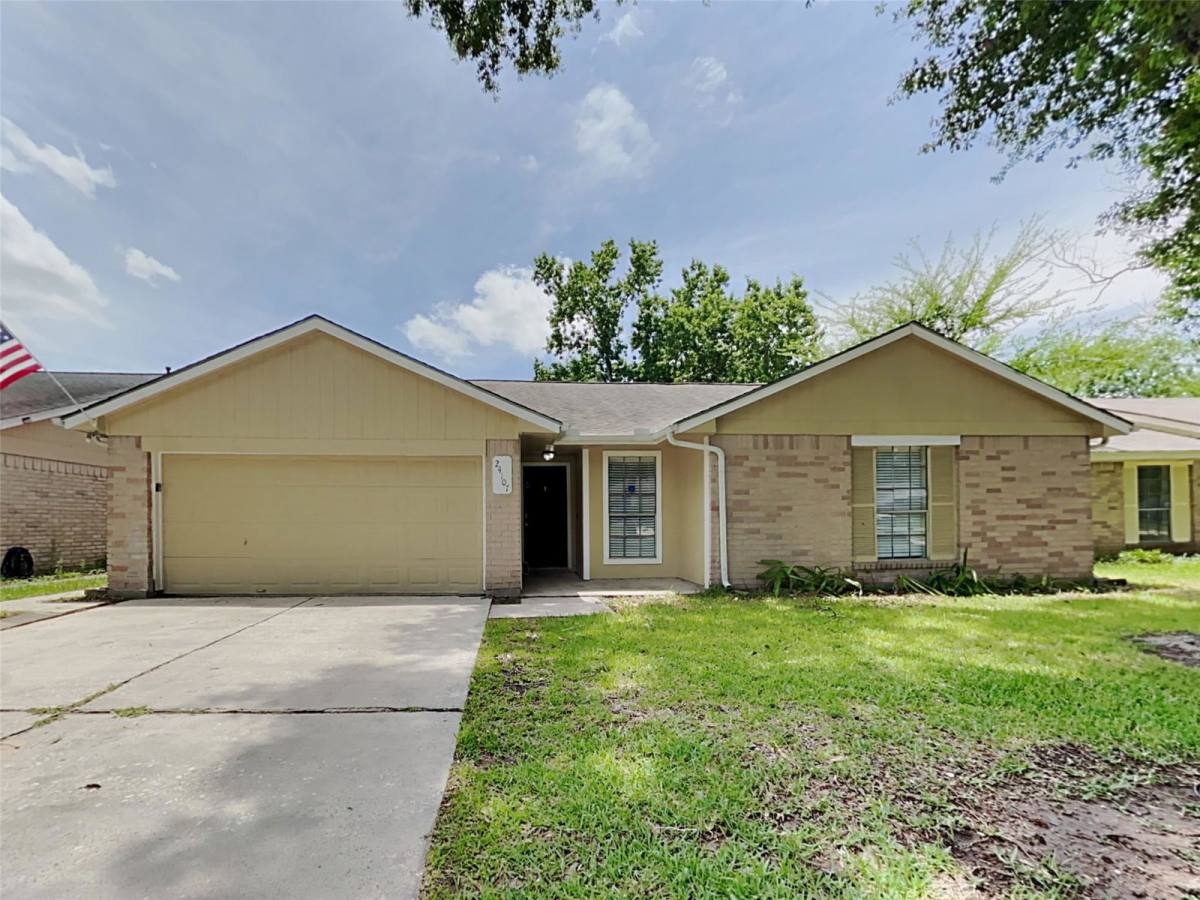 House for rent at 24107 Lone Elm Dr, Spring, TX 77373