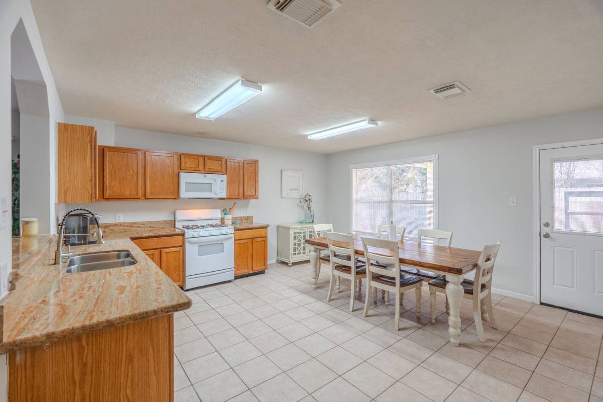House for rent at 914 Parsonfield Court, Spring, TX 77373