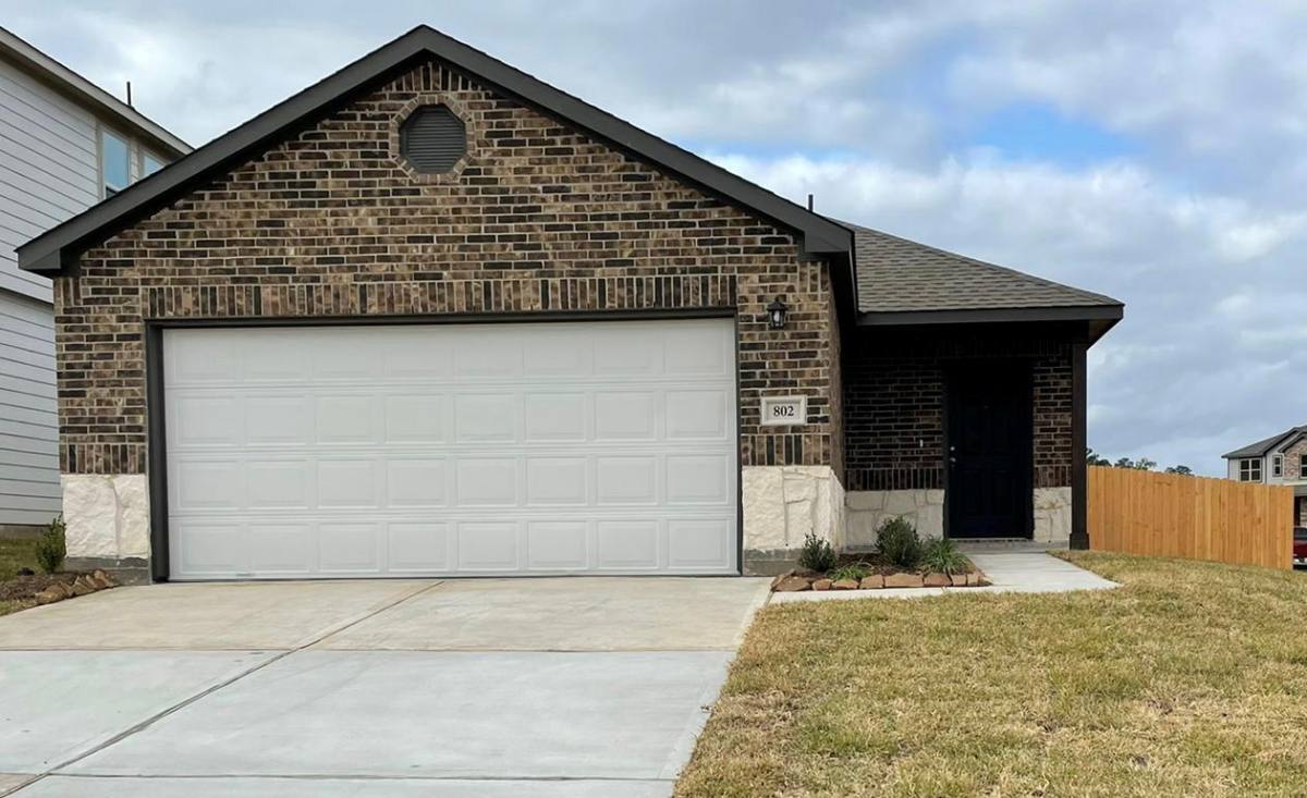 House for rent at 802 Faison Court, Montgomery, TX 77316