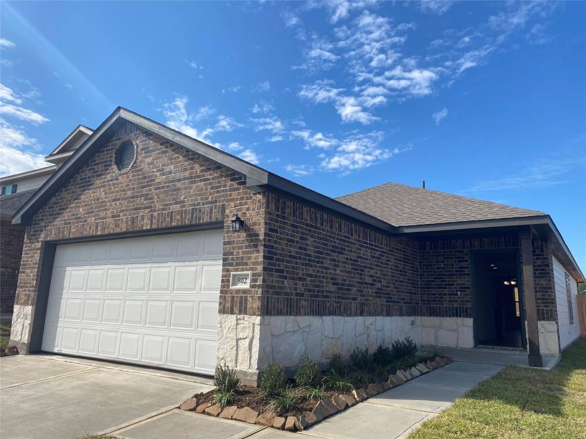 House for rent at 802 Faison Court, Montgomery, TX 77316
