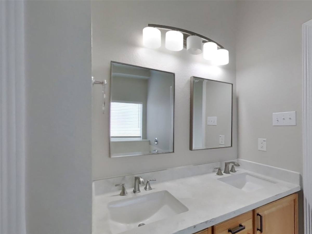 House for rent at 2205 Highland Hills Dr, Conroe, TX 77304