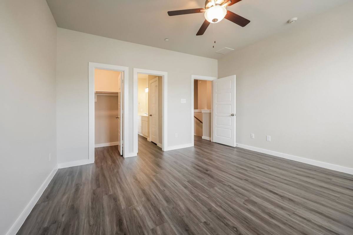 House for rent at 18435 Idyllic Alley, Conroe, TX 77385