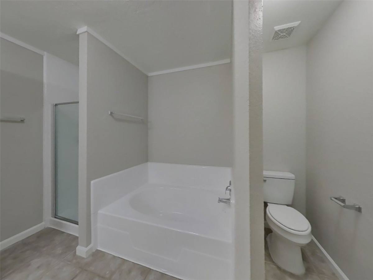House for rent at 21476 Palace Pines Dr, Kingwood, TX 77339