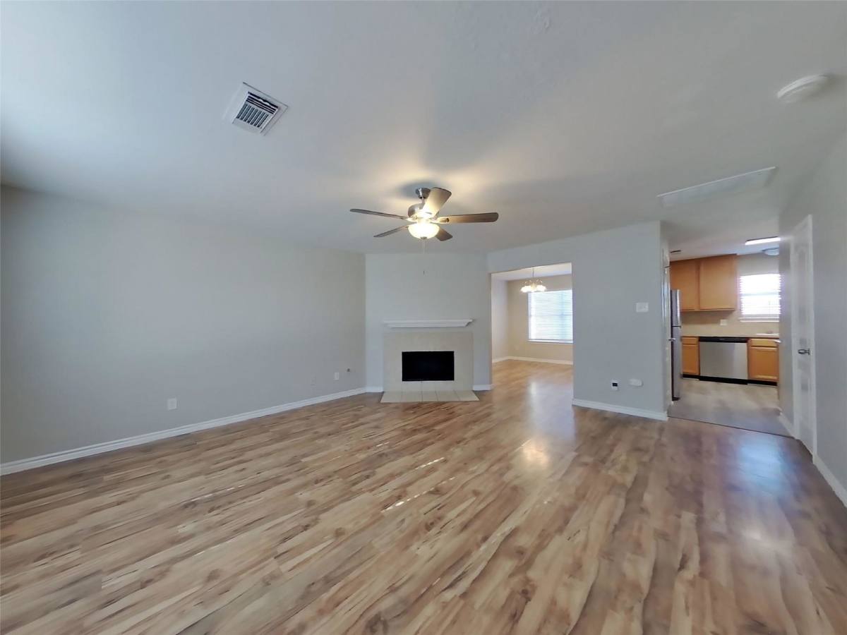 House for rent at 1910 Flycaster Dr, Spring, TX 77388