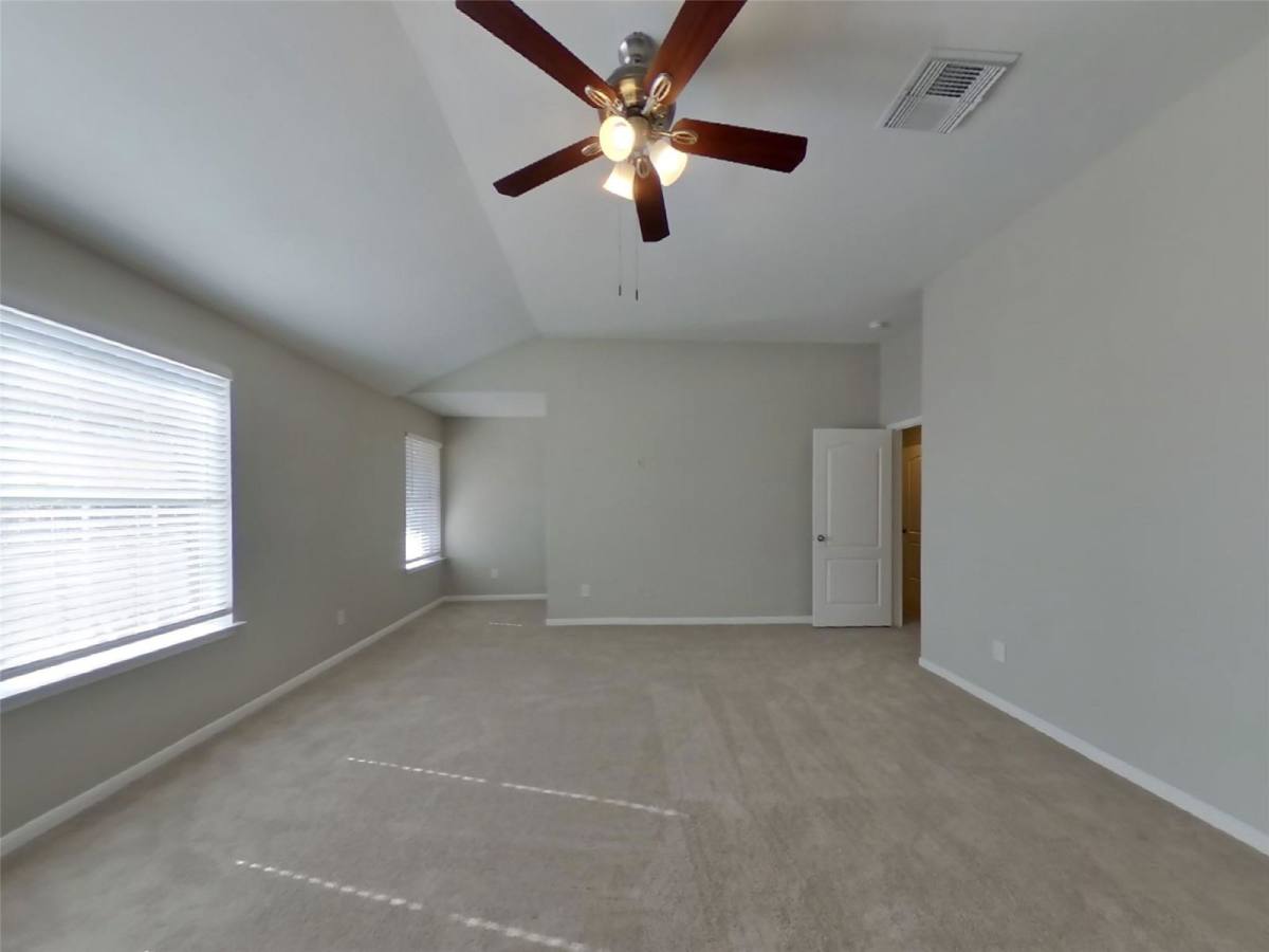 House for rent at 1910 Flycaster Dr, Spring, TX 77388