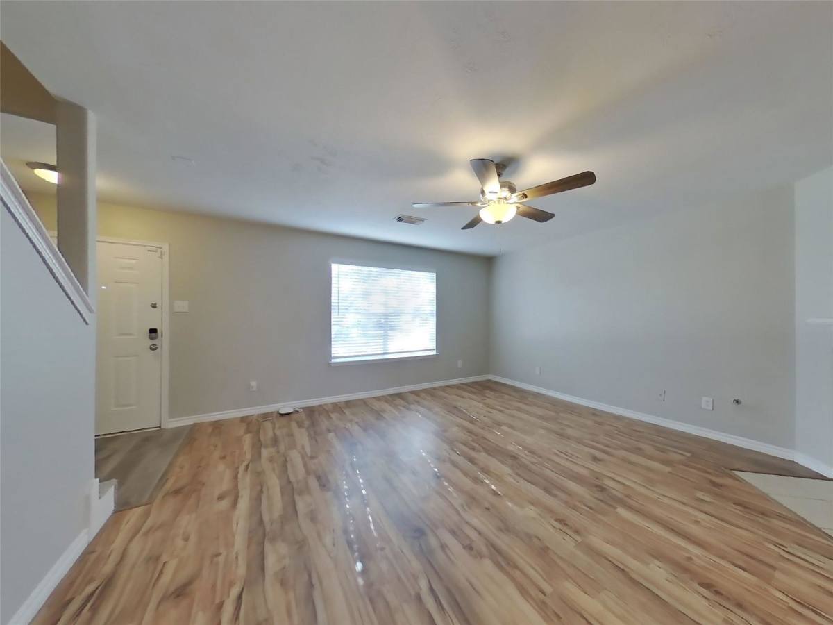 House for rent at 1910 Flycaster Dr, Spring, TX 77388