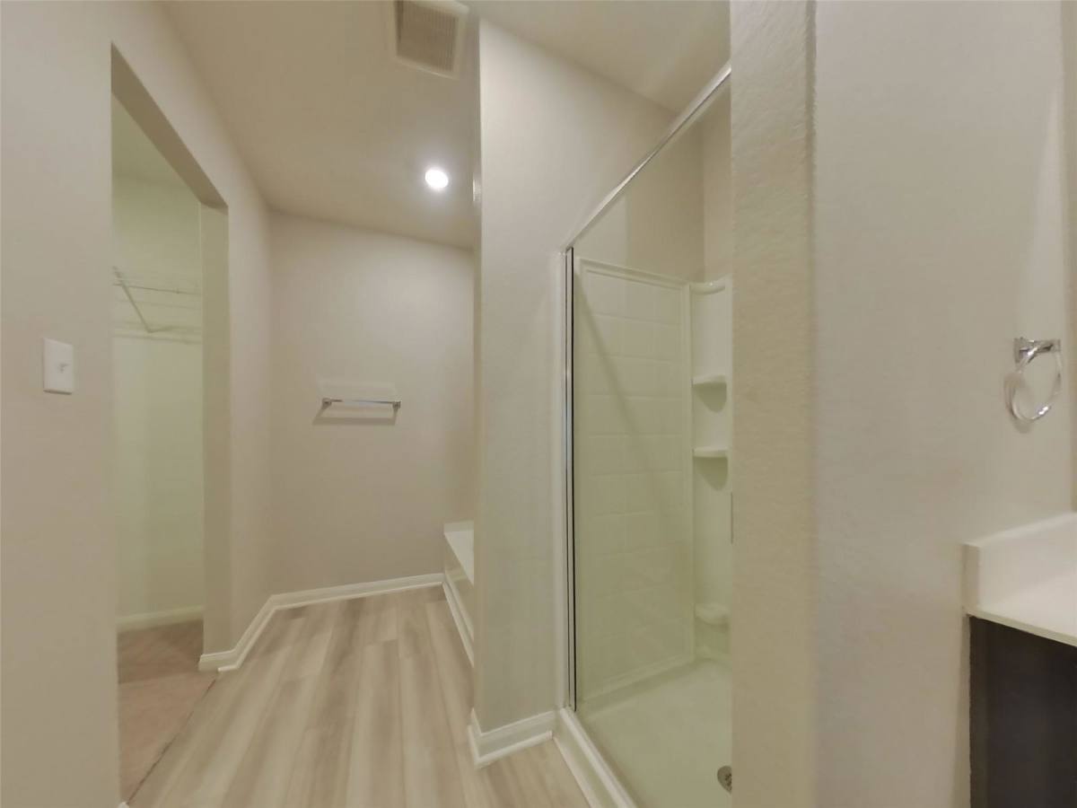 House for rent at 23112 Shakespeare Dr, Magnolia, TX 77355