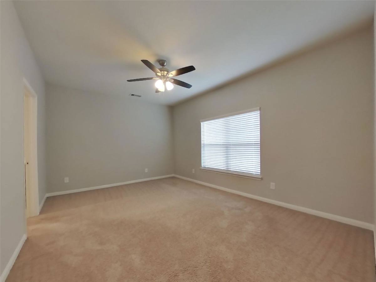 House for rent at 23112 Shakespeare Dr, Magnolia, TX 77355