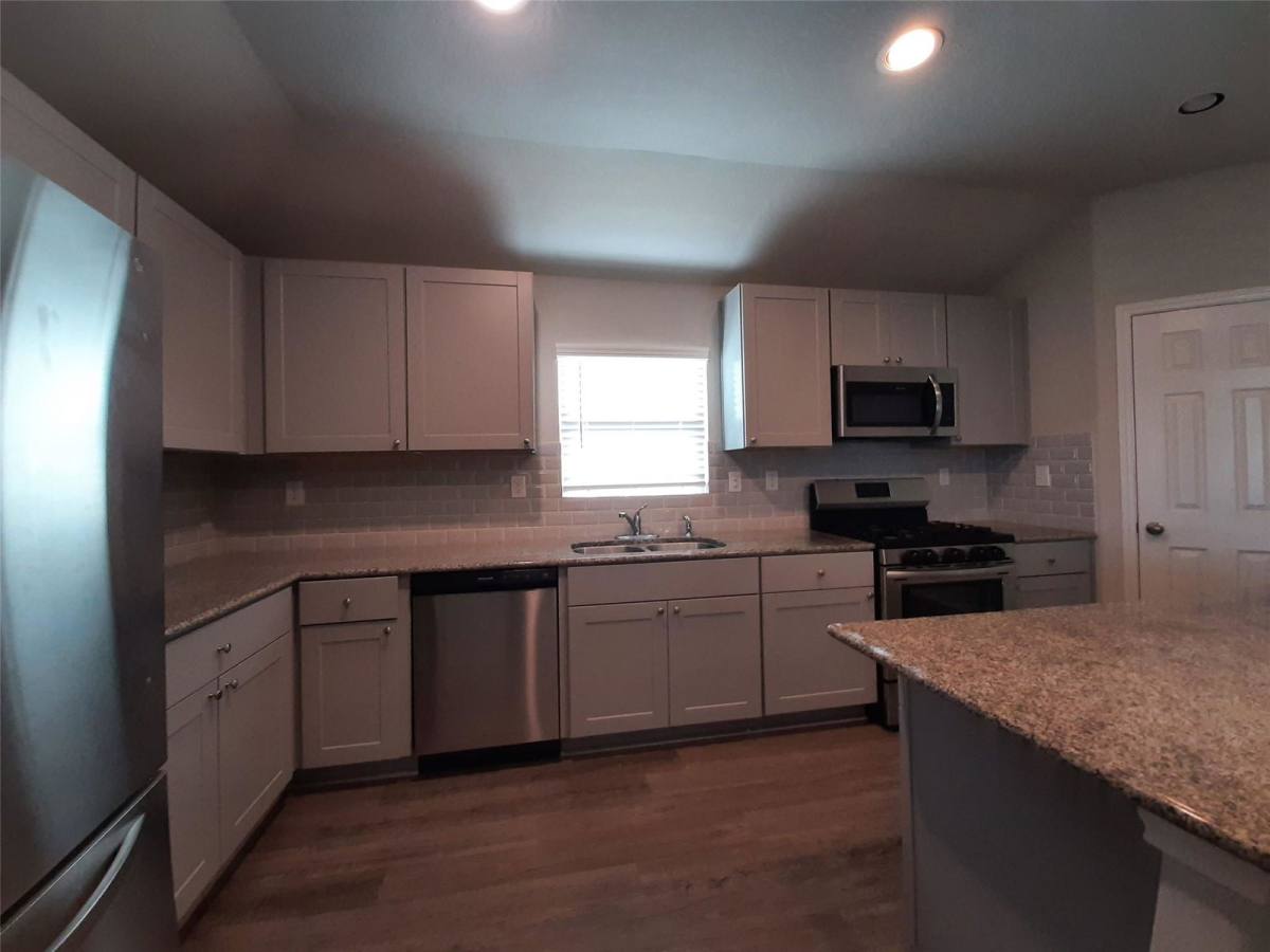 House for rent at 221 Stalwart Hill Trail, Magnolia, TX 77354