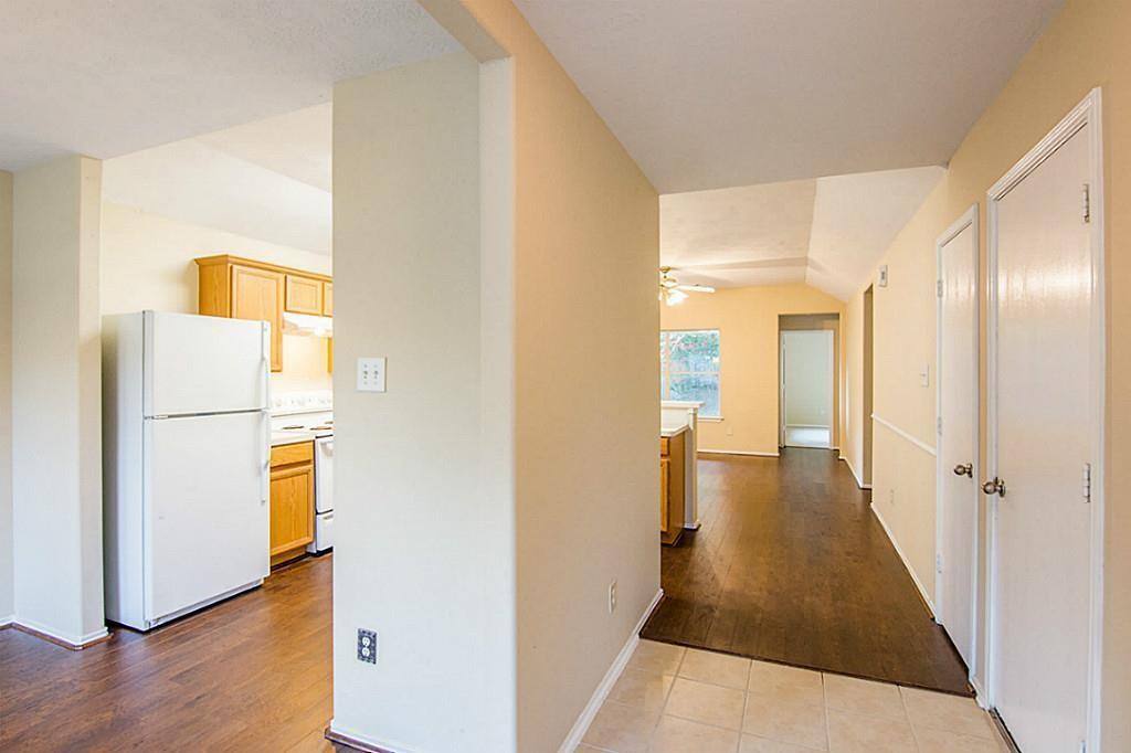 House for rent at 87 Hockenberry Place, Conroe, TX 77385