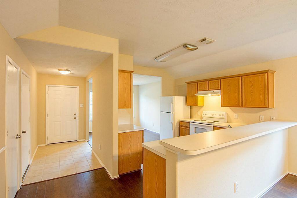 House for rent at 87 Hockenberry Place, Conroe, TX 77385