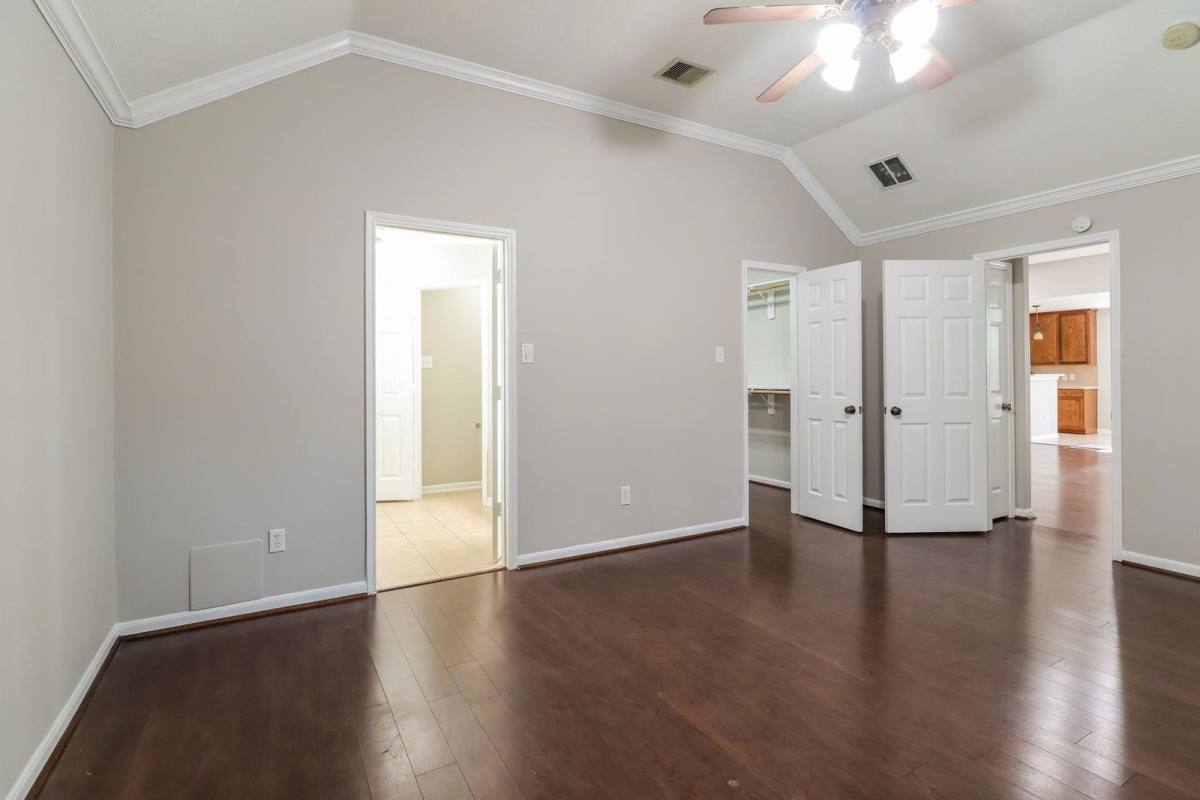 House for rent at 27 S Misty Canyon Place, Conroe, TX 77385