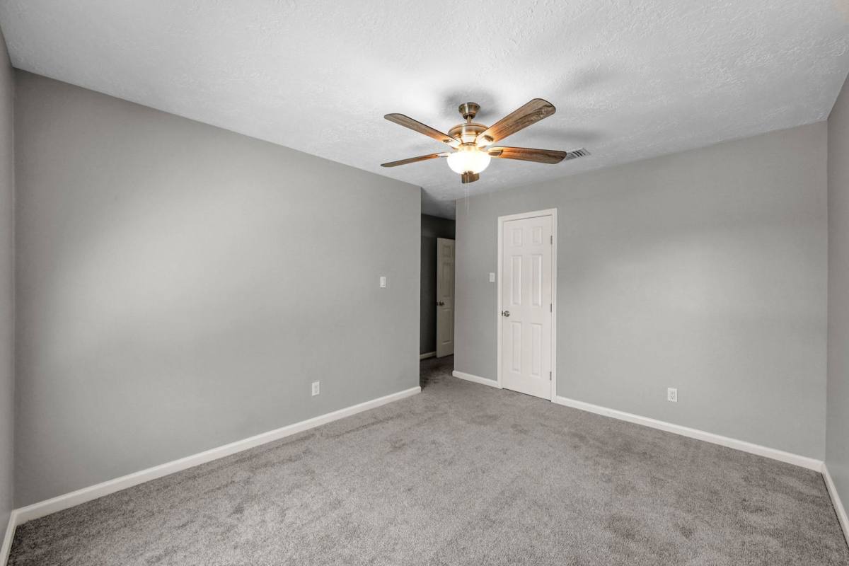 House for rent at 8226 Autumn Willow Dr, Tomball, TX 77375