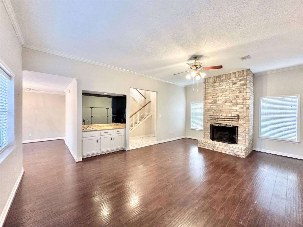 House for rent at 65 Hickory Oak Dr, Spring, TX 77381