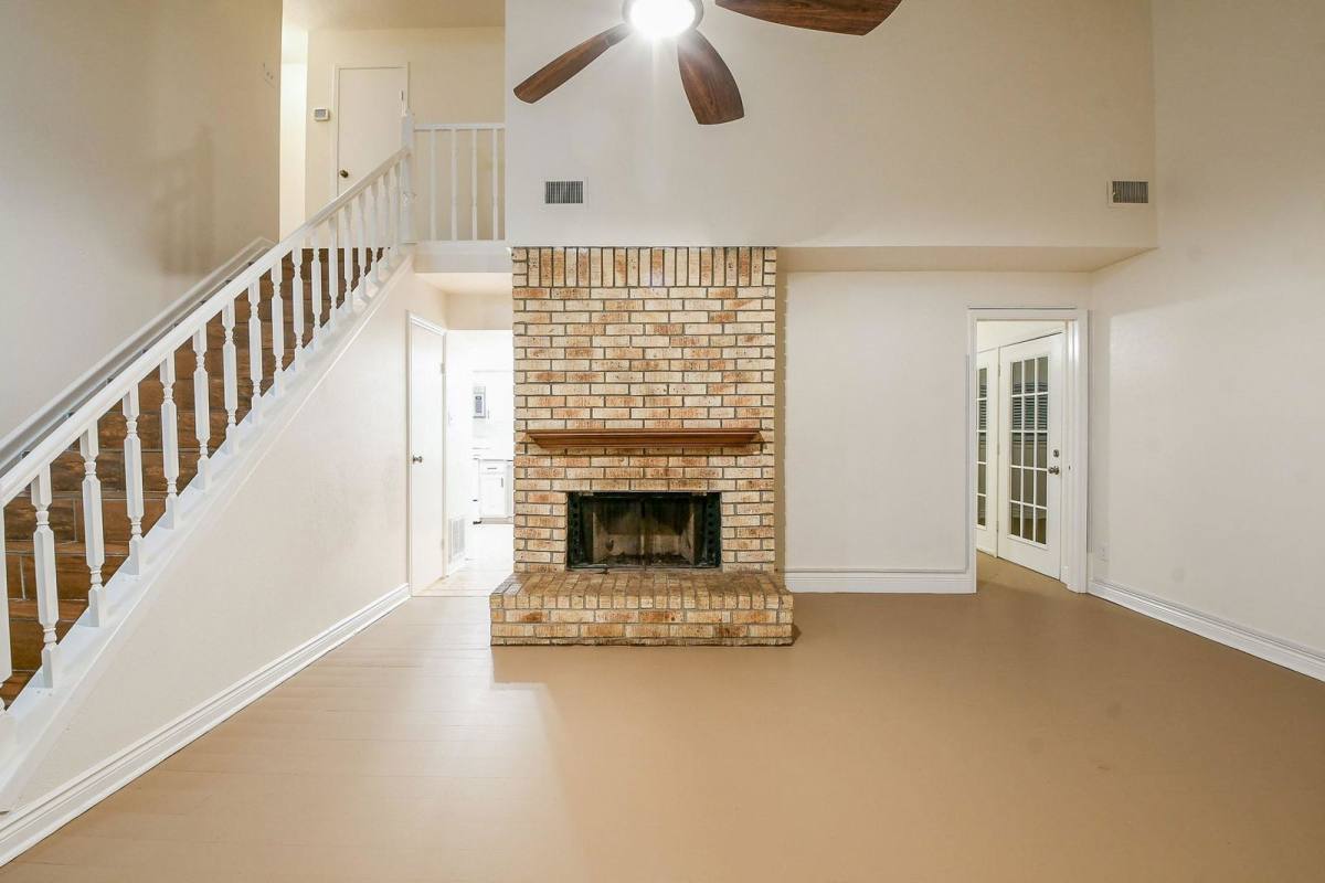 House for rent at 26 Yewleaf Rd, Spring, TX 77381