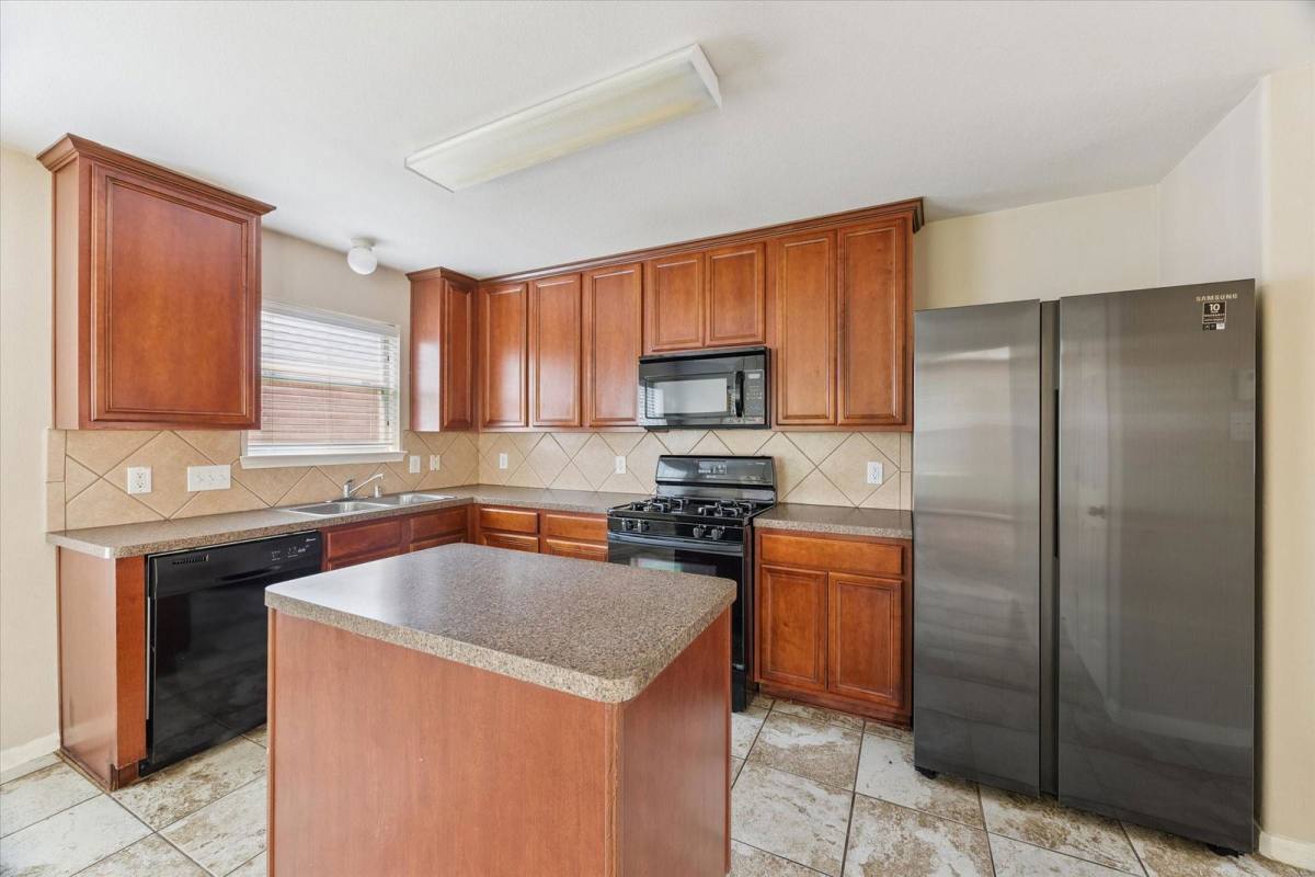 House for rent at 8307 Cove Timbers Lane, Tomball, TX 77375