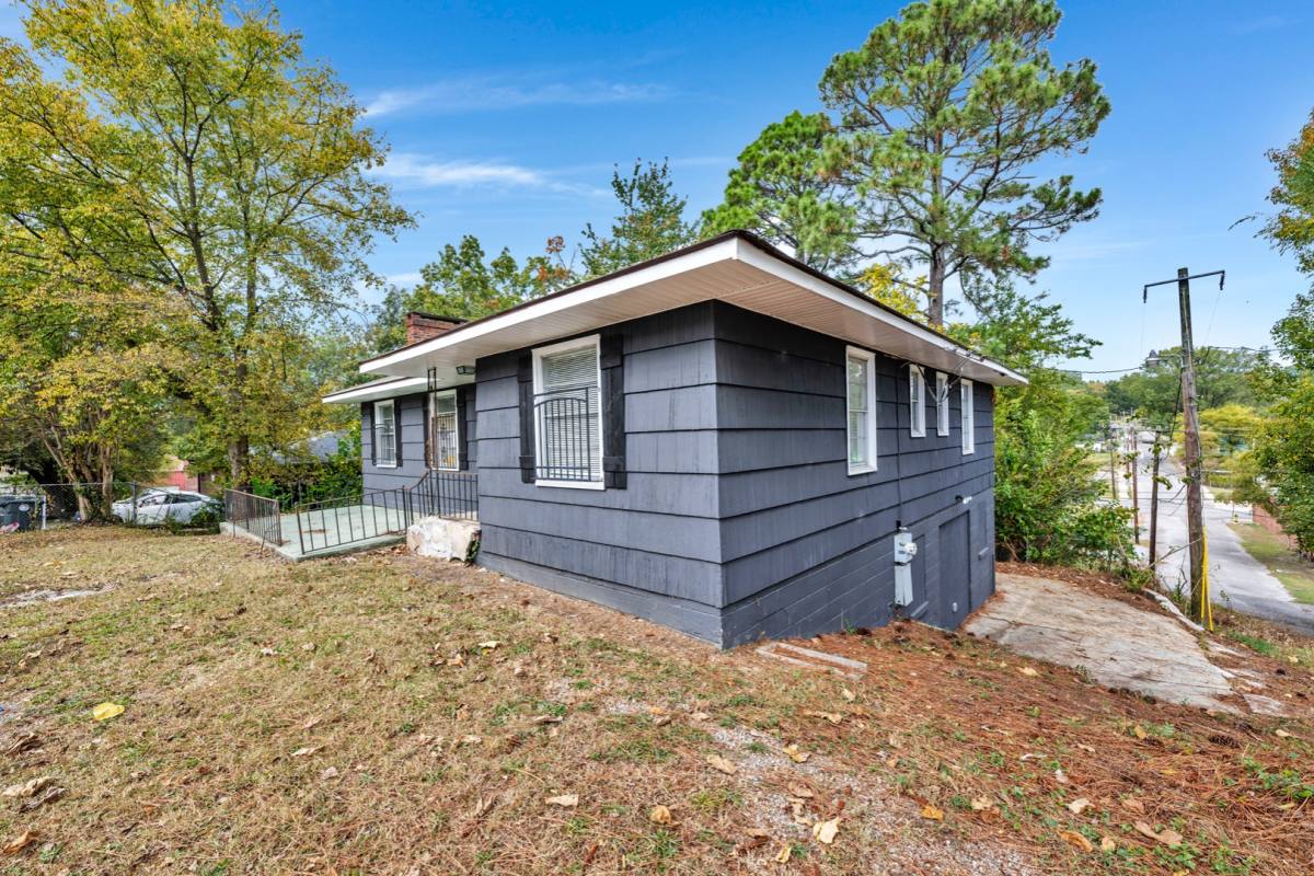 House for rent at 4300 8th Ave, Birmingham, AL 35224