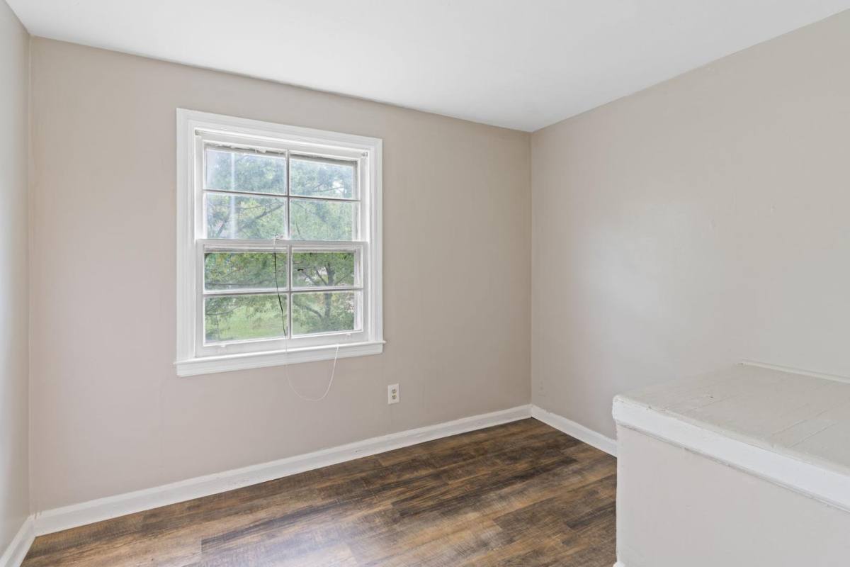 House for rent at 1114 Roslyn Ave, Akron, OH 44320