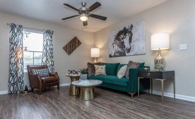 Apartment for rent at 11910 Thoroughbred Dr, Houston, TX 77065