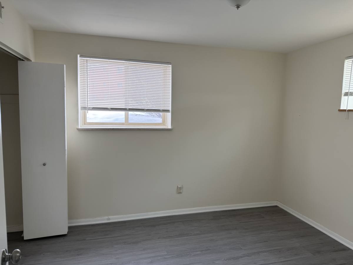 Apartment for rent at 4560 E 104th St #1, Cleveland, OH 44125