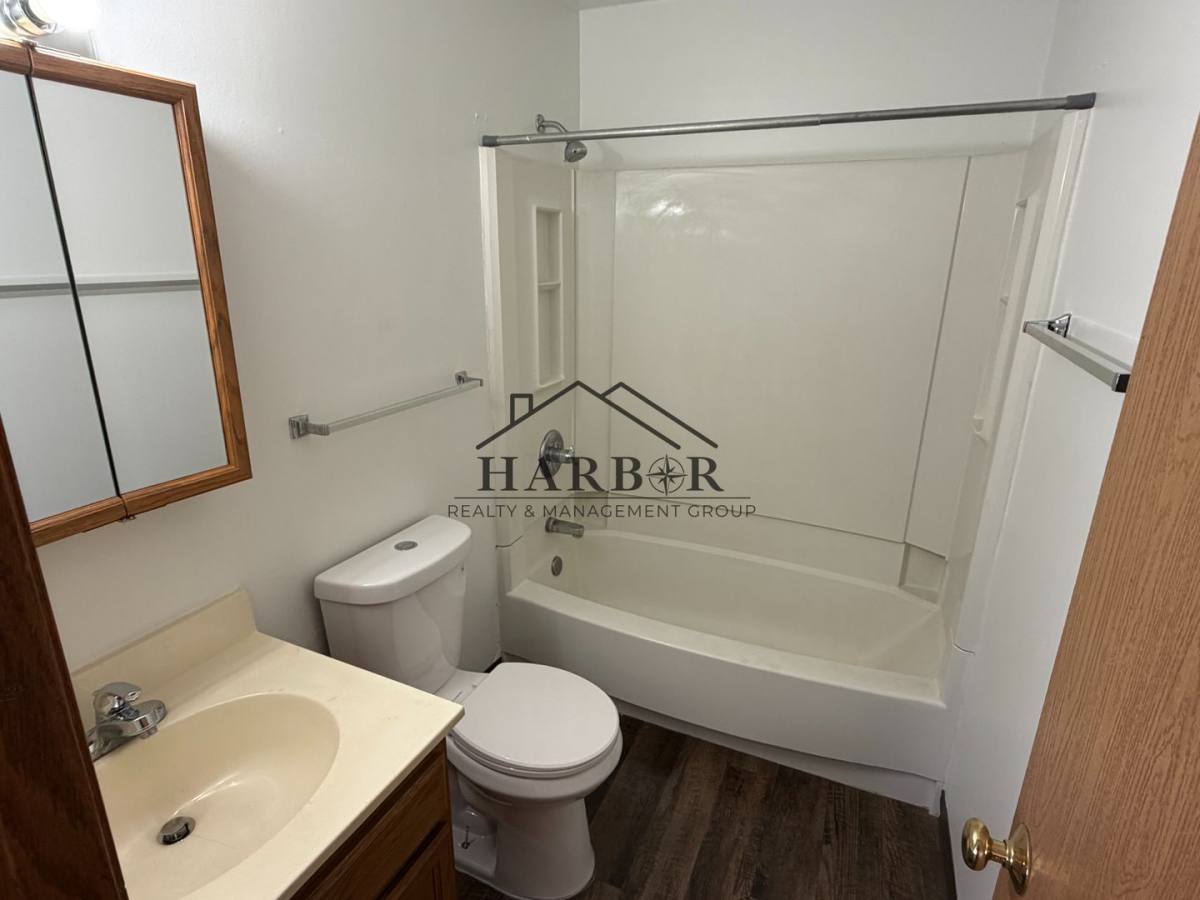 Apartment for rent at 115 1st Ave NE #104, Hayfield, MN 55940