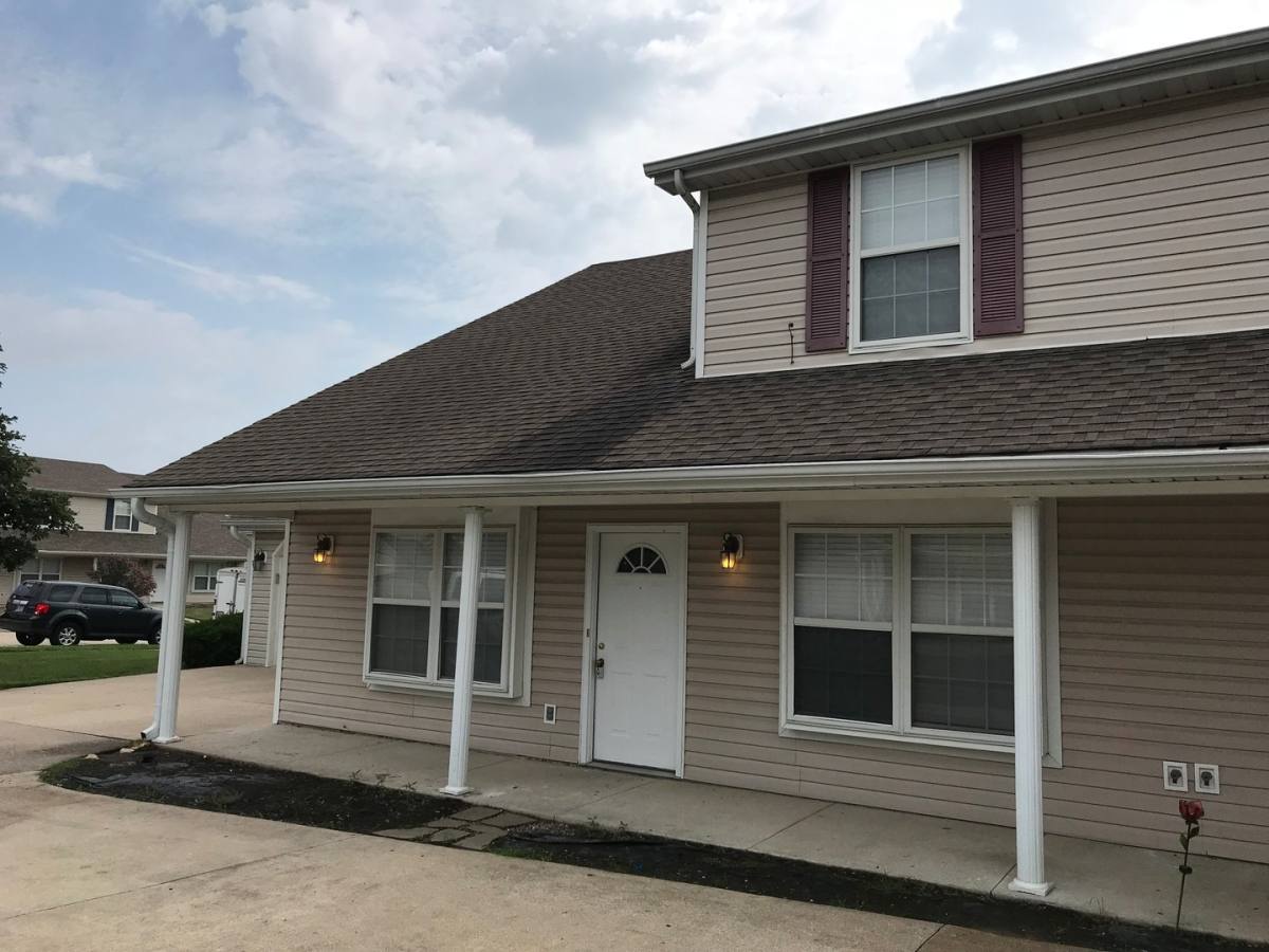 Townhouse for rent at 1704-1706 Juniper Dr, Columbia, MO 65201