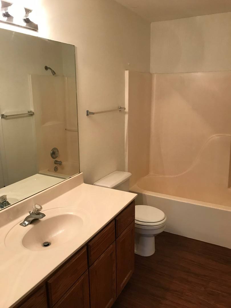 Townhouse for rent at 1704-1706 Juniper Dr, Columbia, MO 65201