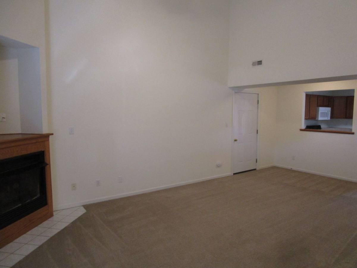 Townhouse for rent at 1725-1727 Louise Circle, Columbia, MO 65201