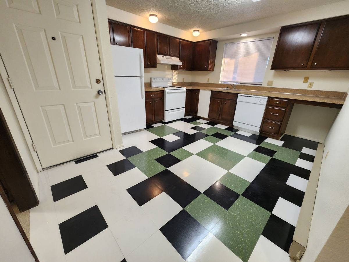 Apartment for rent at 1900 Alabama St, Bellingham, WA 98229