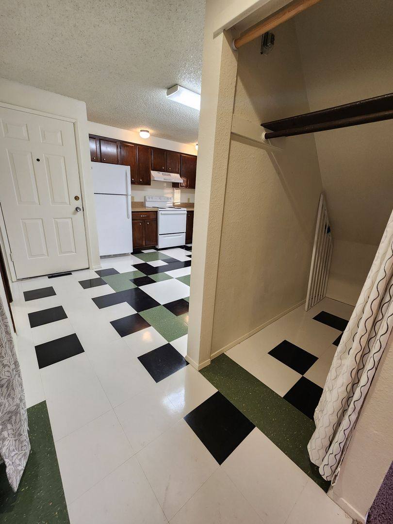 Apartment for rent at 1900 Alabama St, Bellingham, WA 98229