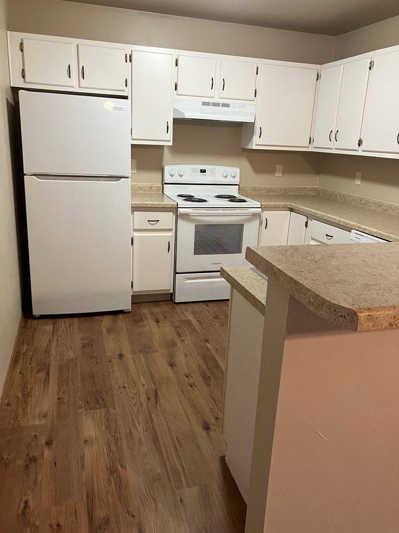 Apartment for rent at 1251-1275 Christopher Dr, Neenah, WI 54956