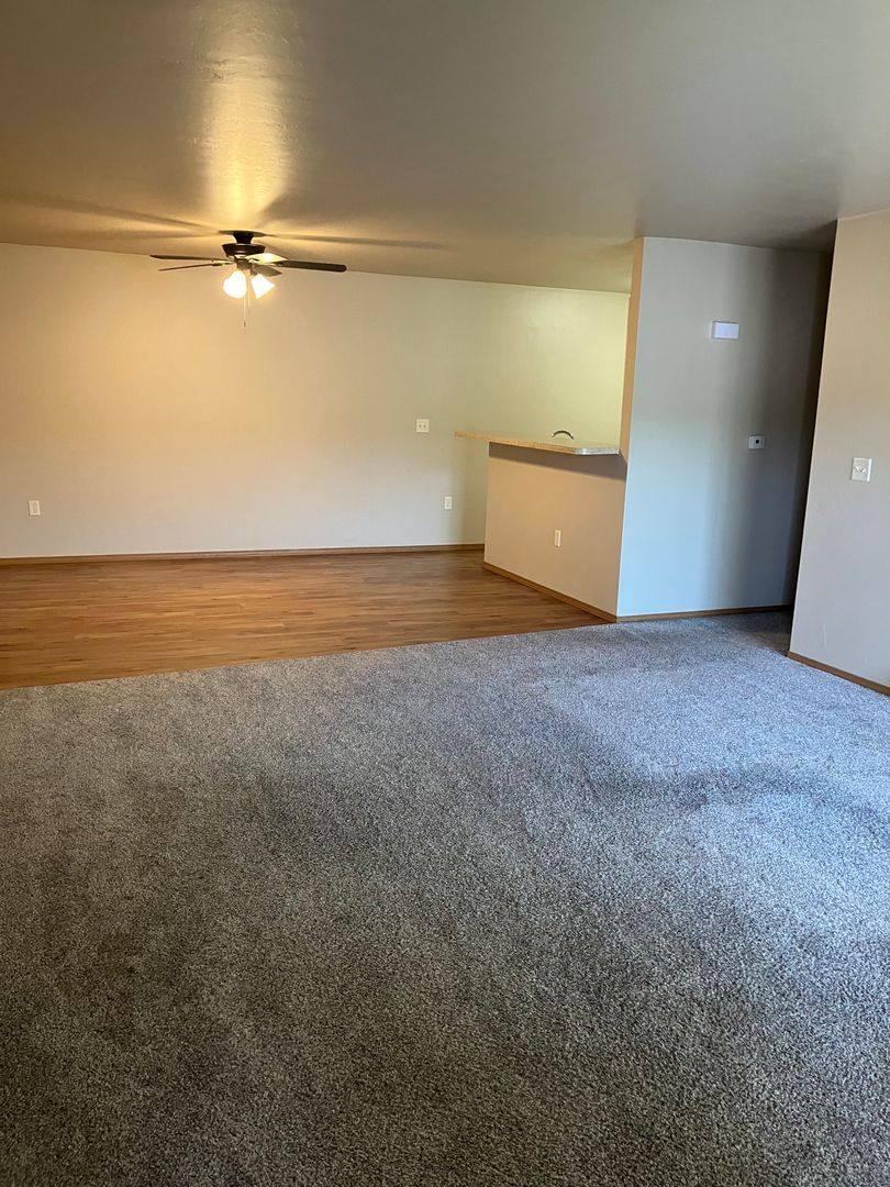 Apartment for rent at 1251-1275 Christopher Dr, Neenah, WI 54956