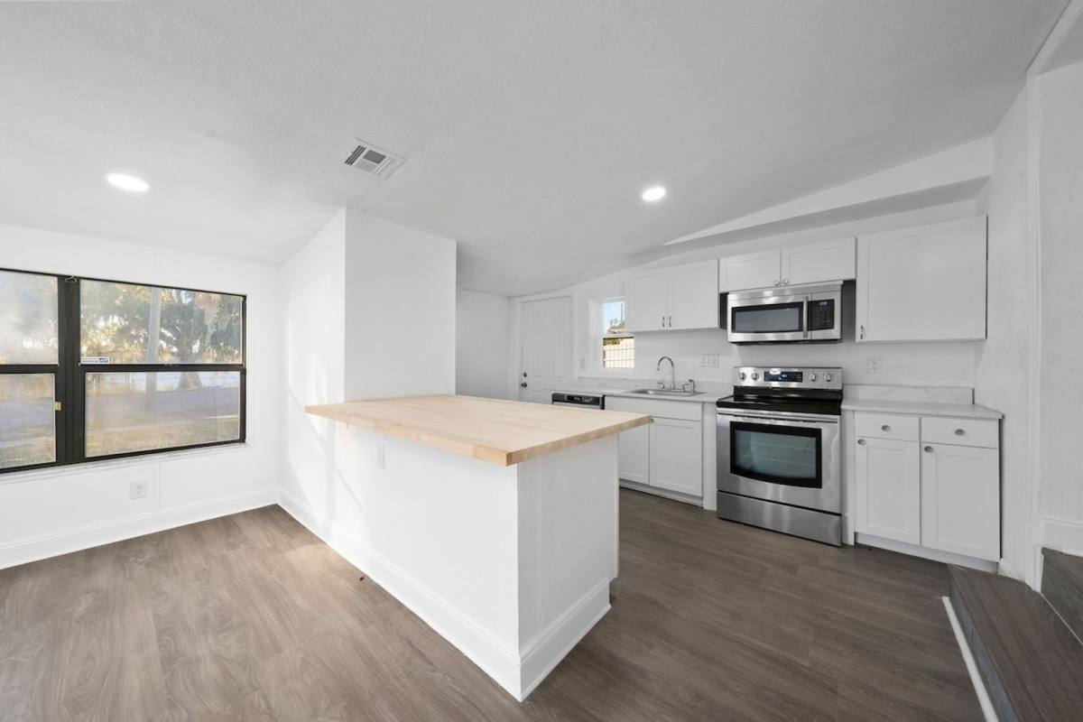 House for rent at 3815 S Summerlin Ave, Orlando, FL 32806