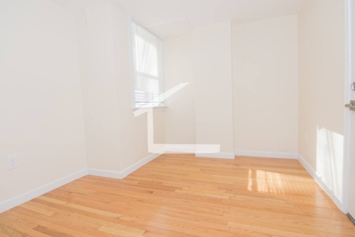 House for rent at 1797 Beacon St #2, Brookline, MA 02445