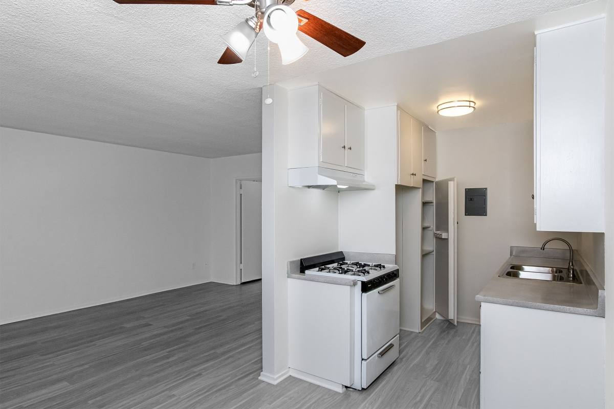 Apartment for rent at 1268 Mariposa St, Glendale, CA 91205