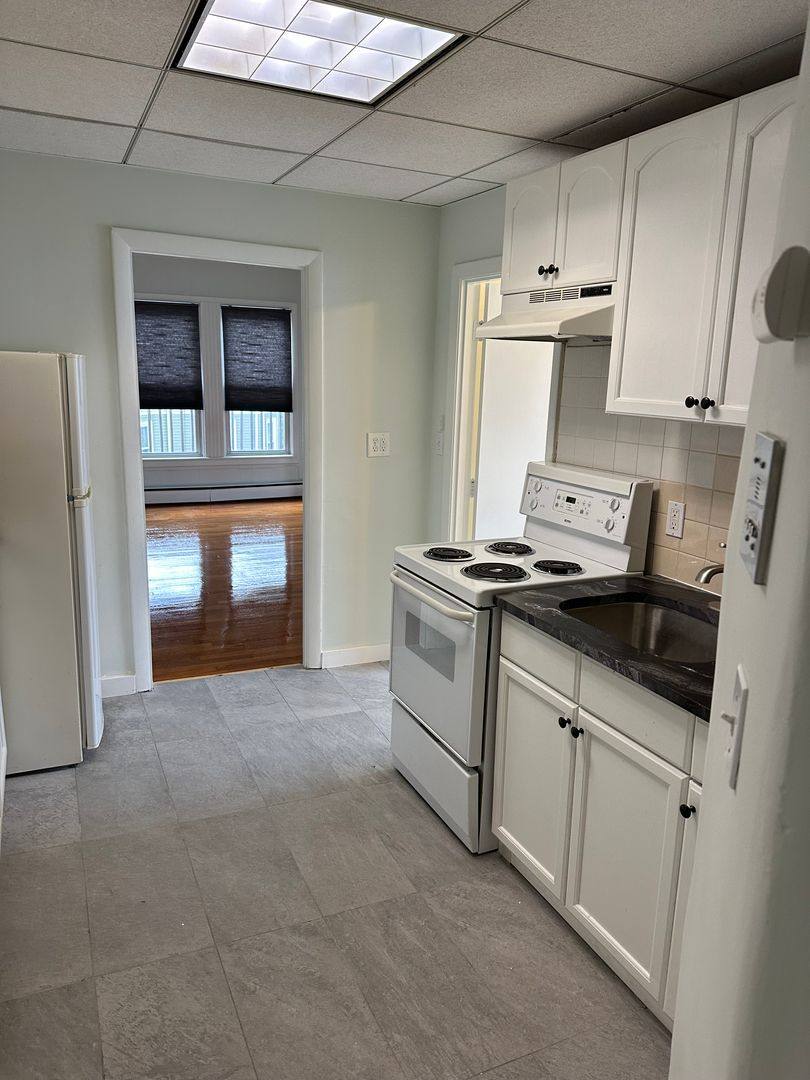 House for rent at 58 Walden St #2, Cambridge, MA 02140