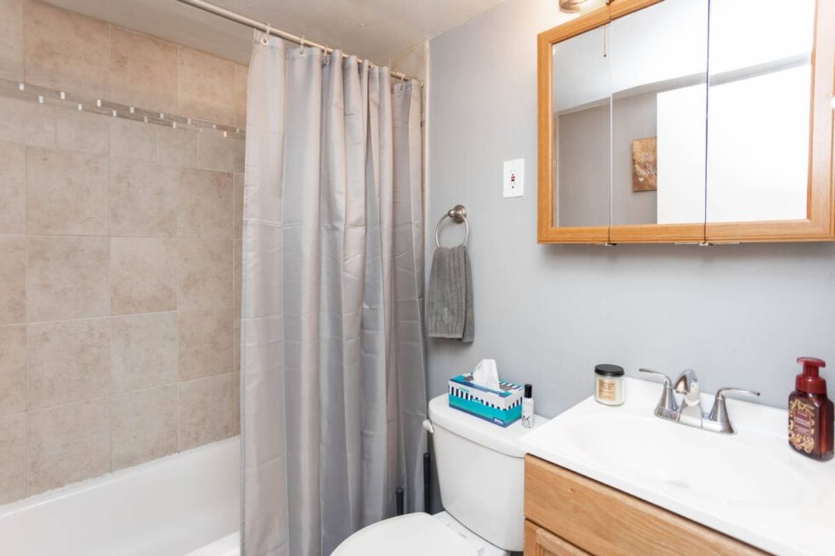 Apartment for rent at 517 Semple St, Pittsburgh, PA 15213