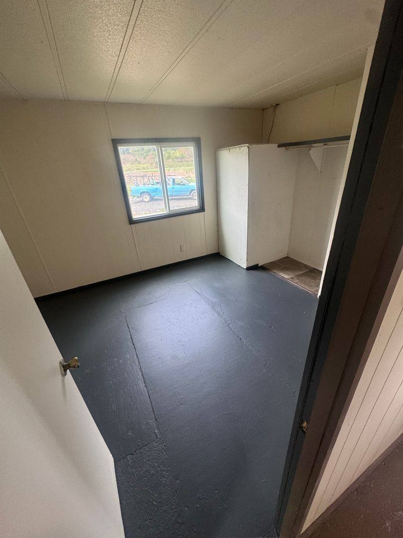 House for rent at 27652 Siuslaw River Rd, Lorane, OR 97451