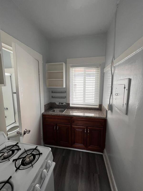 Apartment for rent at 14 Wavecrest Ave #9, Venice, CA 90291
