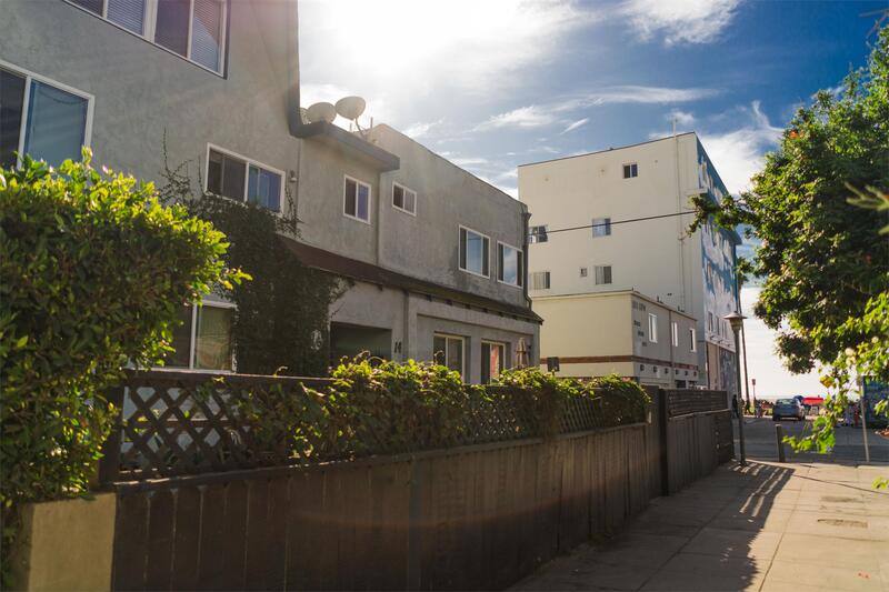 Apartment for rent at 14 Wavecrest Ave #9, Venice, CA 90291
