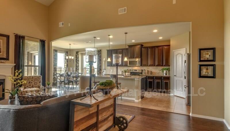 House for rent at 917 Swan Ridge Dr, Sherman, TX 75092