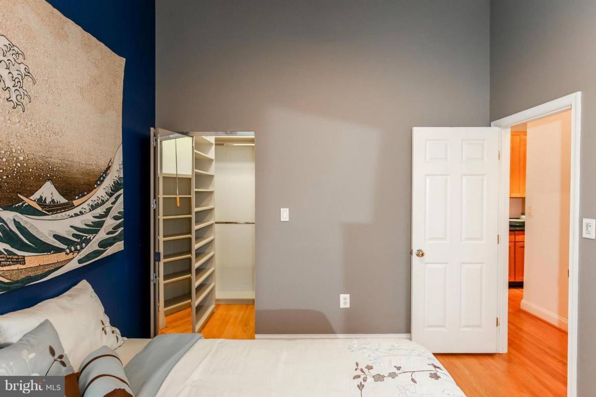 Condo for rent at 1427 Chapin St NW, Washington, DC 20009