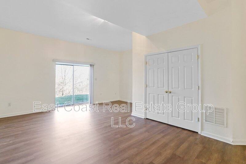 Townhouse for rent at 91 Grindstone Dr, Hedgesville, WV 25427