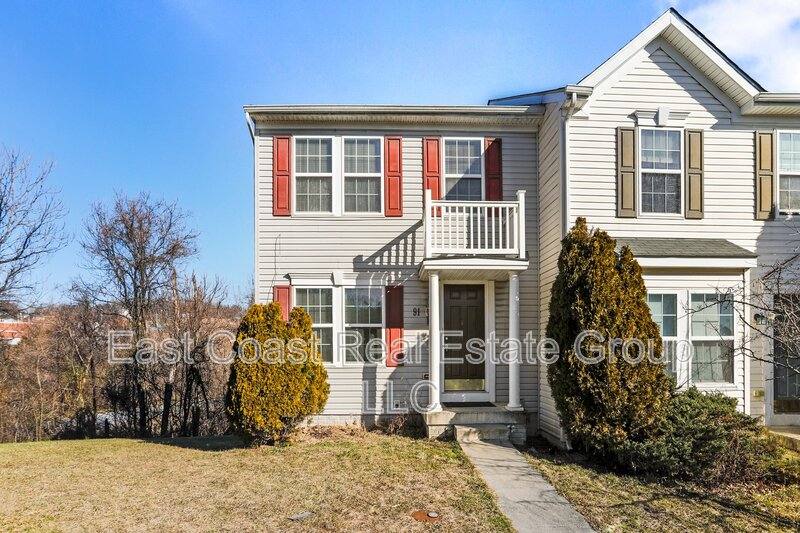 Townhouse for rent at 91 Grindstone Dr, Hedgesville, WV 25427